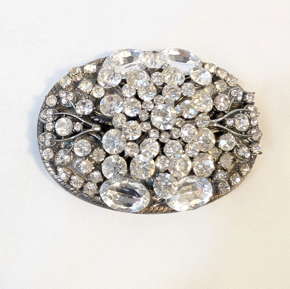 LIlo España Belt Buckle  Elegant Silver Tone Crystal